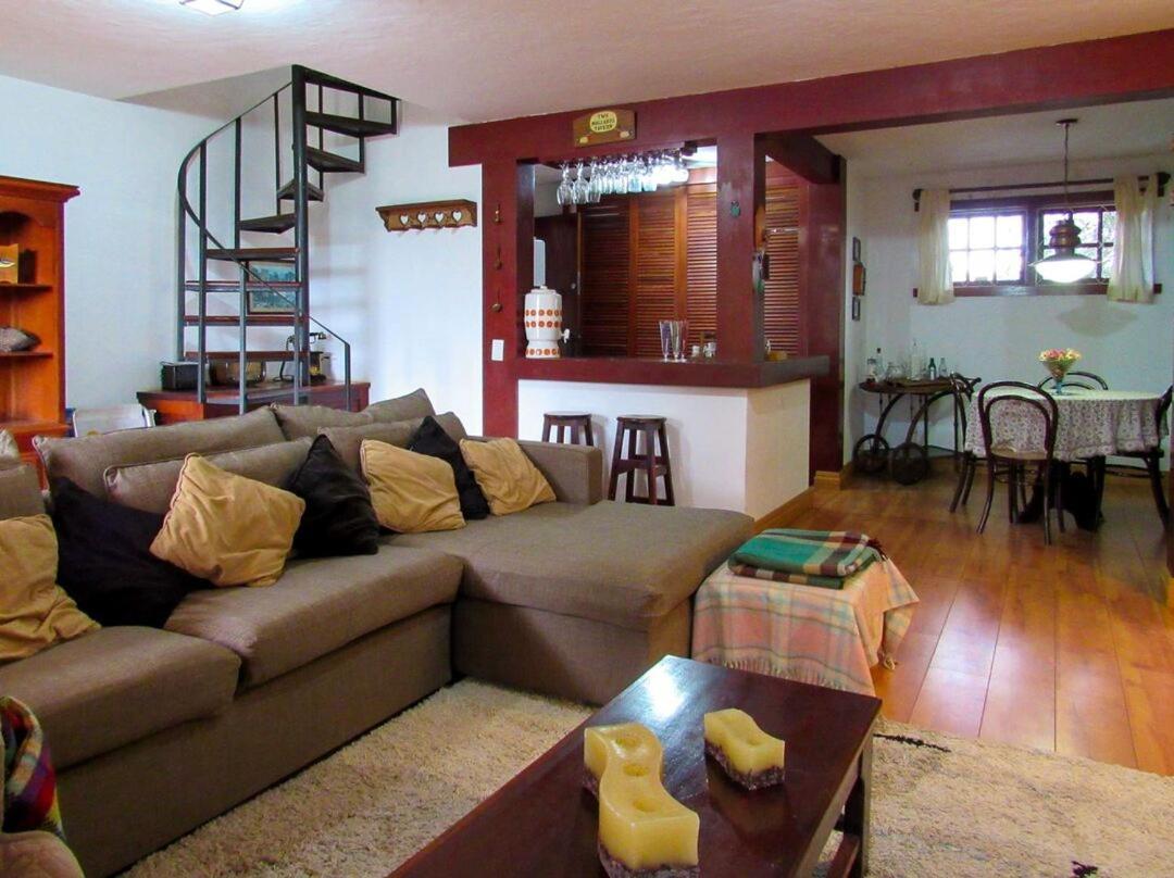 Chale Com Lareira E Wi-fi Em - Sp Chalet Campos do Jordao