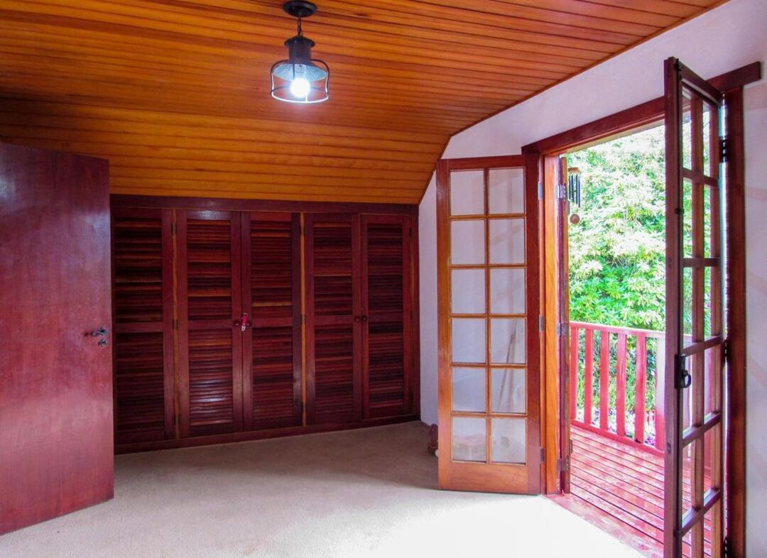 Chalet Chale Com Lareira E Wi-fi Em - Sp